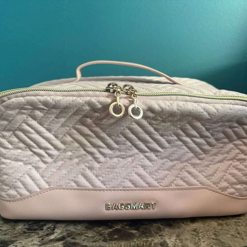 BAGSMART Quilted Blush Pink Travel Cosmetic Case